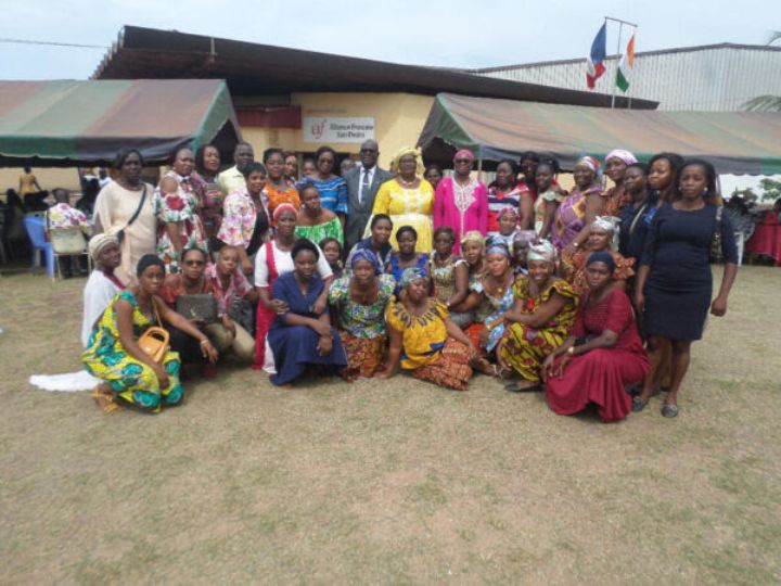 Des institutrices de San-Pedro invitées à être pluridimensionnelles